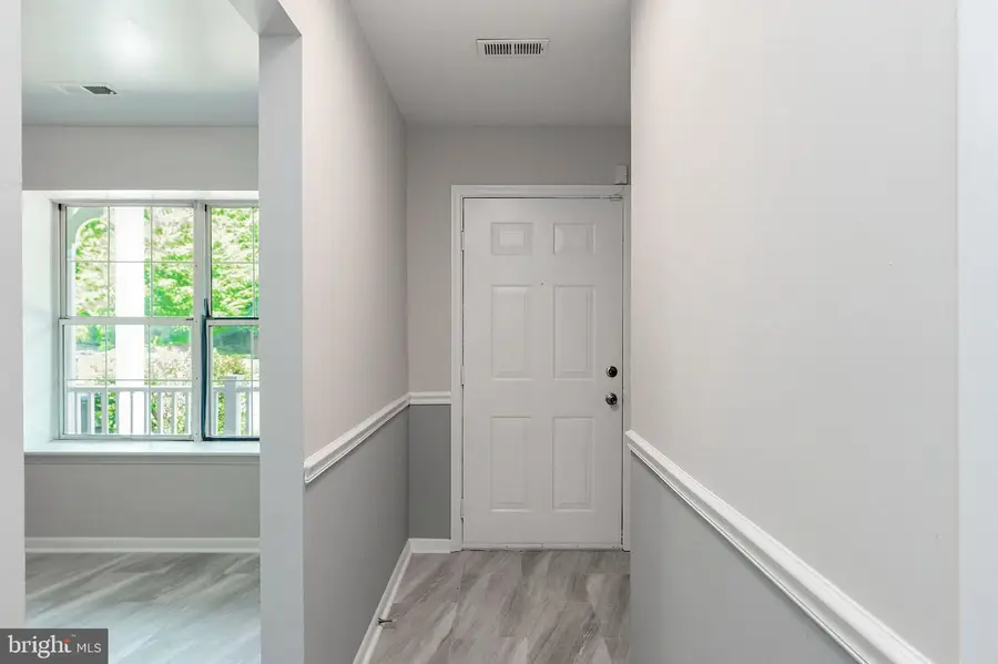 15252 Cloverdale Rd, Woodbridge, VA 22193 - #3