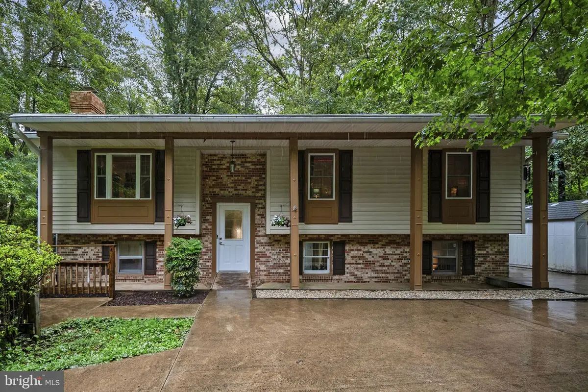 11039 Timberview Dr, Manassas, VA 20111 - #1