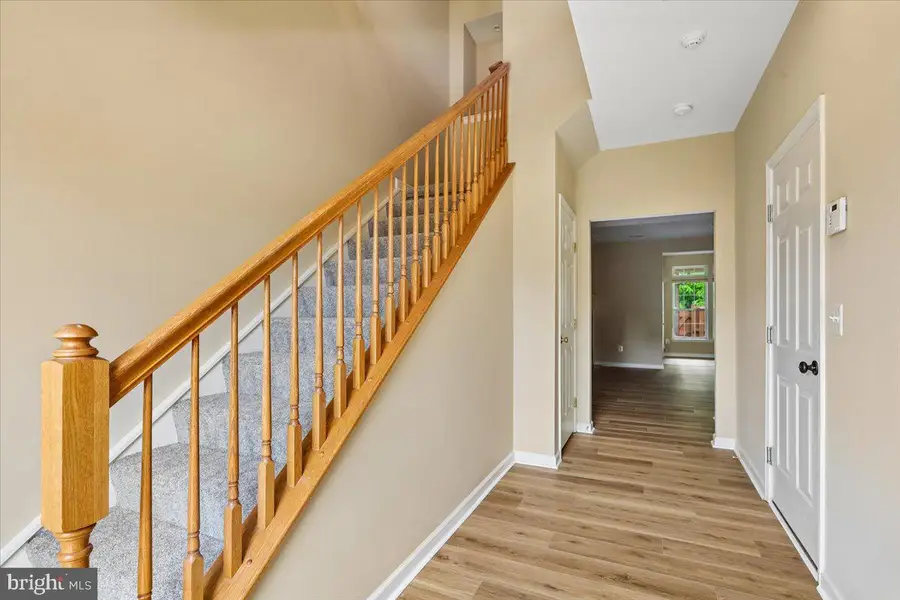 15042 Danehurst Cir, Gainesville, VA 20155 - #2