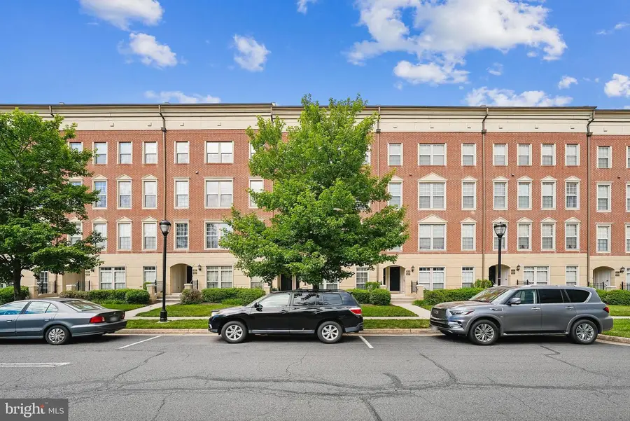 8045 Crescent Park Dr #198, Gainesville, VA 20155 - #3