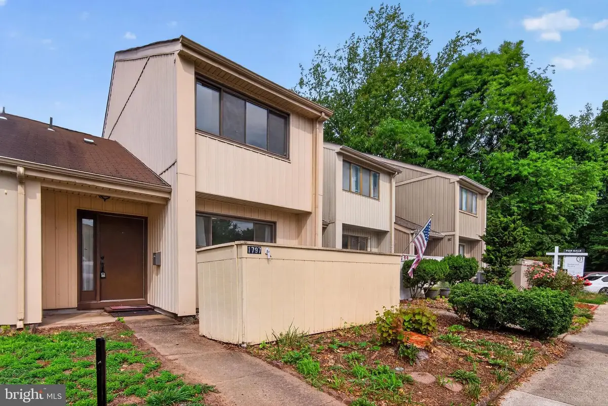 1797 Powder Horn Ter, Woodbridge, VA 22191 - #1