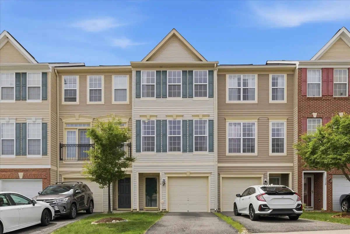 15704 John Diskin Cir, Woodbridge, VA 22191 - #1