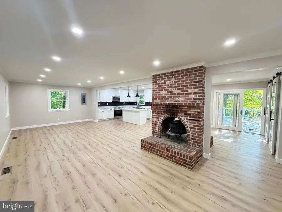 1901 Ridge Rd, Haymarket, VA 20169 - #3