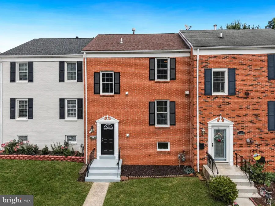 7505 Campbell Ct, Manassas, VA 20109 - #3
