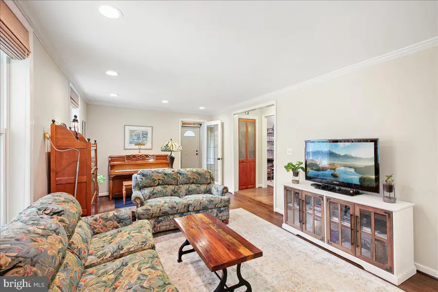 19266 Mockingbird Heights Rd, Triangle, VA 22172 - #3