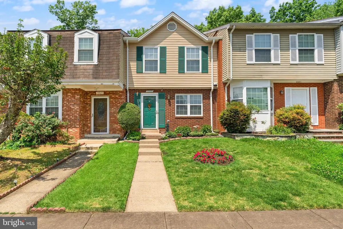 3523 Castle Hill Dr, Woodbridge, VA 22193 - #1