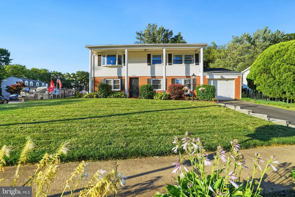13203 Delaney Rd, Woodbridge, VA 22193 - #1