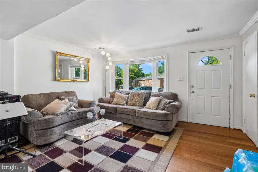 14373 Berkshire Dr, Woodbridge, VA 22193 - #3