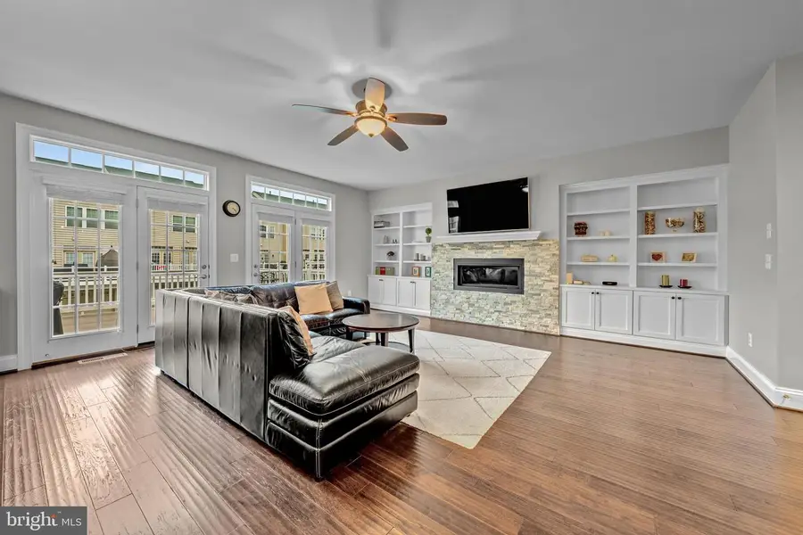 7102 Darbey Knoll Dr, Gainesville, VA 20155 - #3