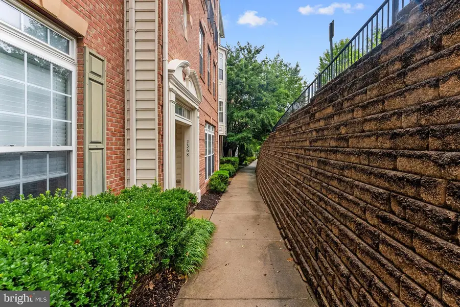 2370 Merseyside Dr, Woodbridge, VA 22191 - #3