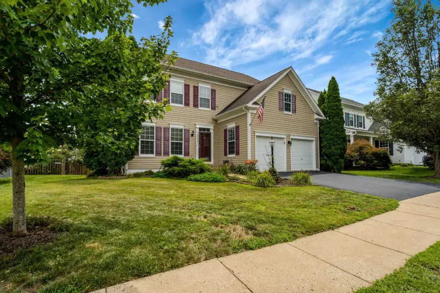 10019 Naughton Ct, Bristow, VA 20136 - #3
