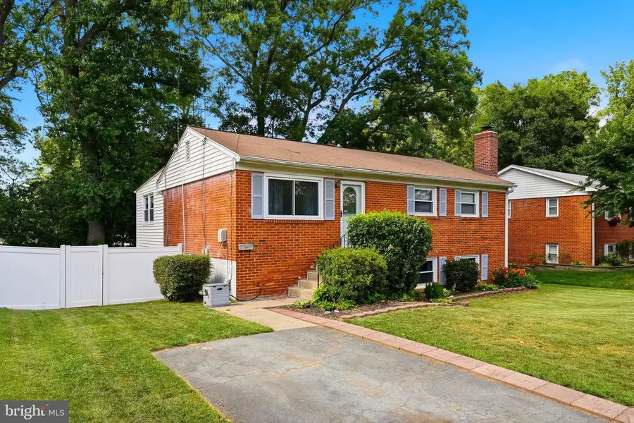 2208 Emporia St, Woodbridge, VA 22191 - #3