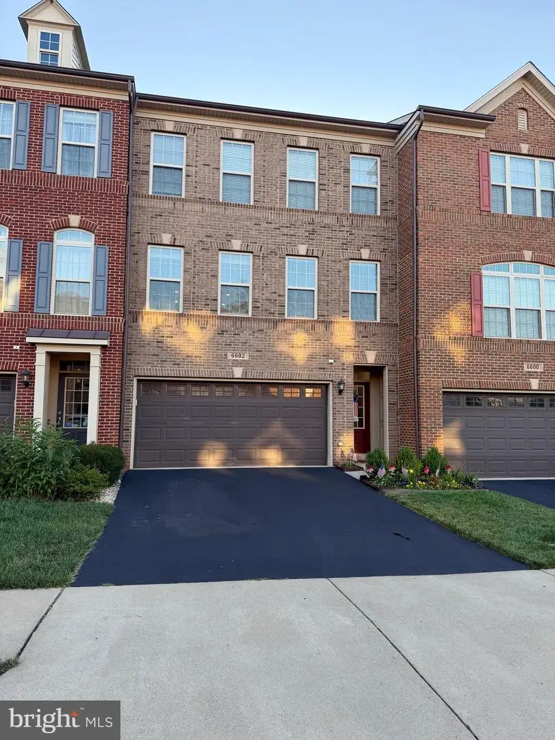 6602 Bartrams Forest Ln, Haymarket, VA 20169 - #1