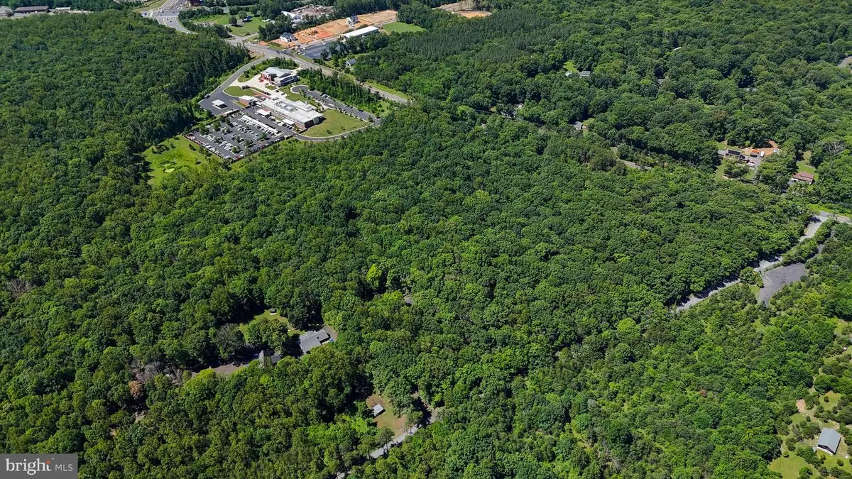5214 Davis Ford Rd, Woodbridge, VA 22192 - #1