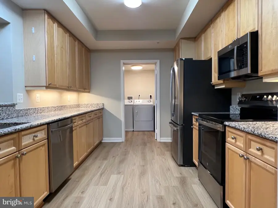 485 Harbor Side St #412, Woodbridge, VA 22191 - #3
