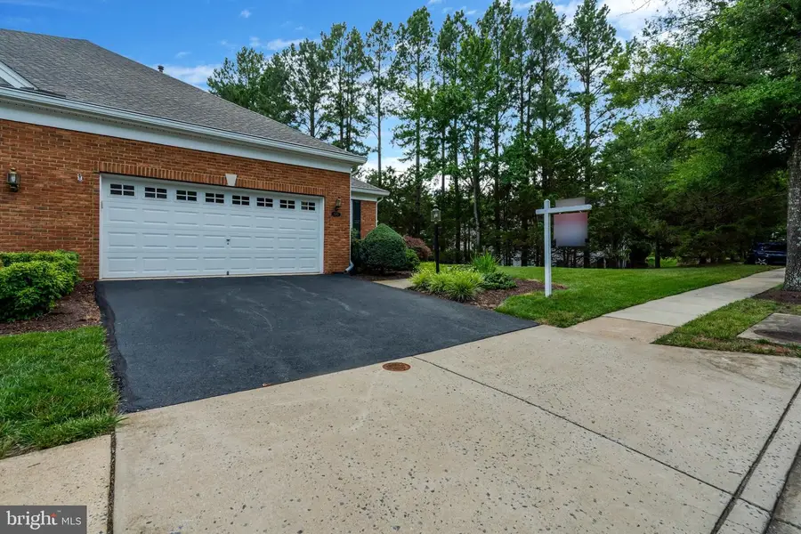 5245 Armour Ct, Haymarket, VA 20169 - #3