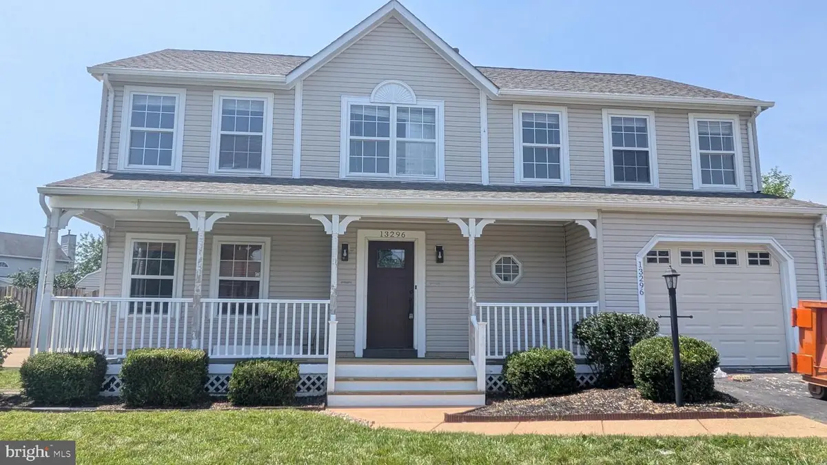 13296 Orangewood Dr, Woodbridge, VA 22193 - #1