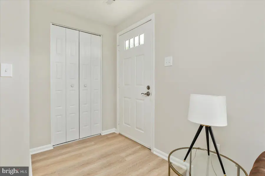 10430 Paradise Ct, Manassas, VA 20109 - #2