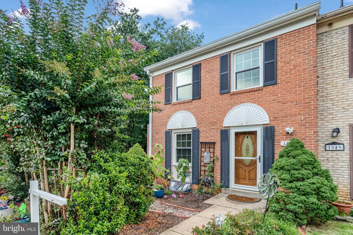 1947 Mayflower Dr, Woodbridge, VA 22192 - #1