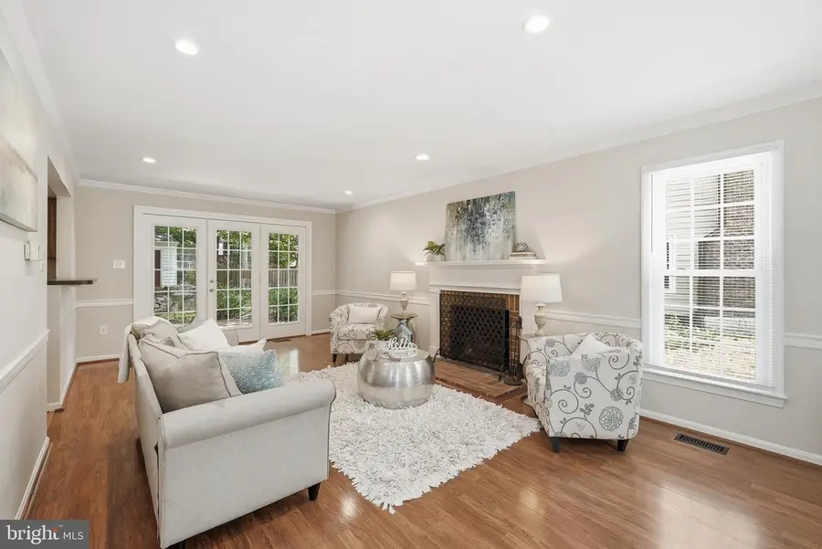 4406 Ridgewood Ct, Dumfries, VA 22025 - #3