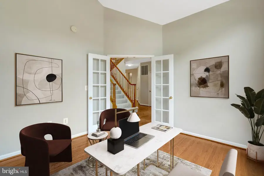 13040 Pilgrims Inn Dr, Woodbridge, VA 22193 - #3