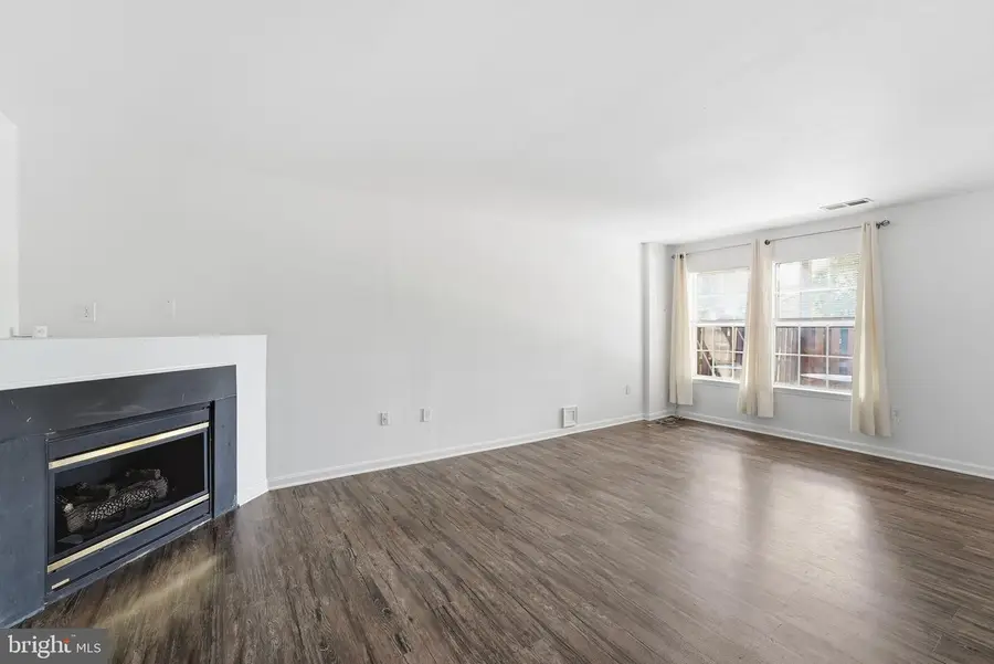 3969 Cressida Pl, Woodbridge, VA 22192 - #2