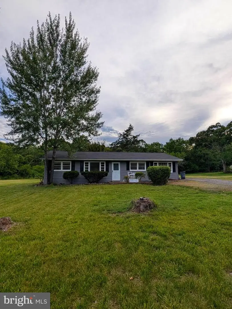 8614 Linton Hall Rd, Bristow, VA 20136 - #1
