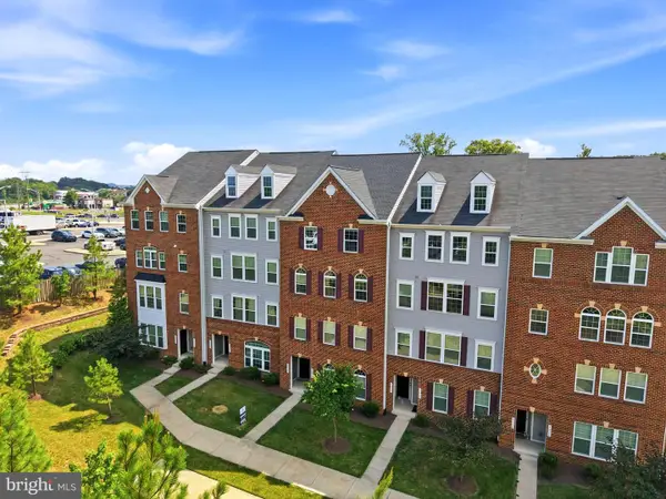 3634 Briarwood Dr, DUMFRIES, VA 22026