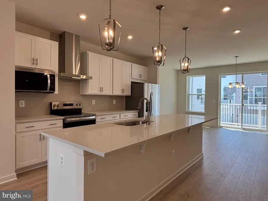18002 Alicia Ave, Dumfries, VA 22026 - #2