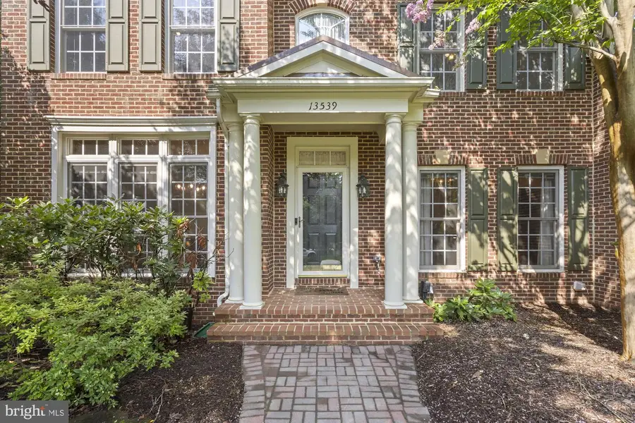 13539 Heritage Farms Dr, Gainesville, VA 20155 - #3