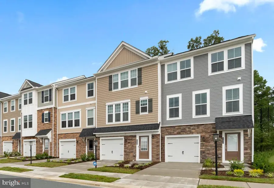 8920 Queensferry Rd, Manassas, VA 20112 - #2