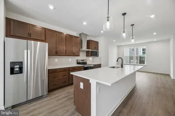 18022 Alicia Ave, DUMFRIES, VA 22026