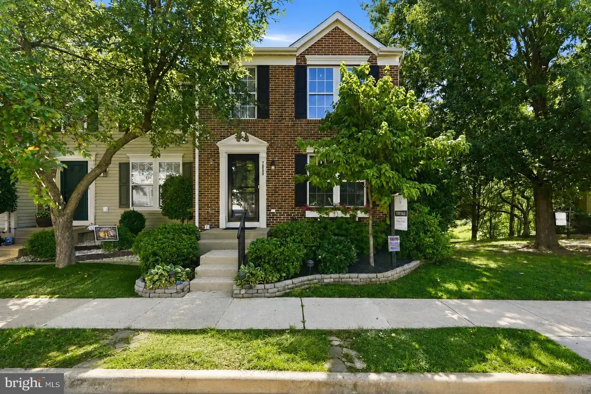 7053 Sauvage Ln, Gainesville, VA 20155 - #1