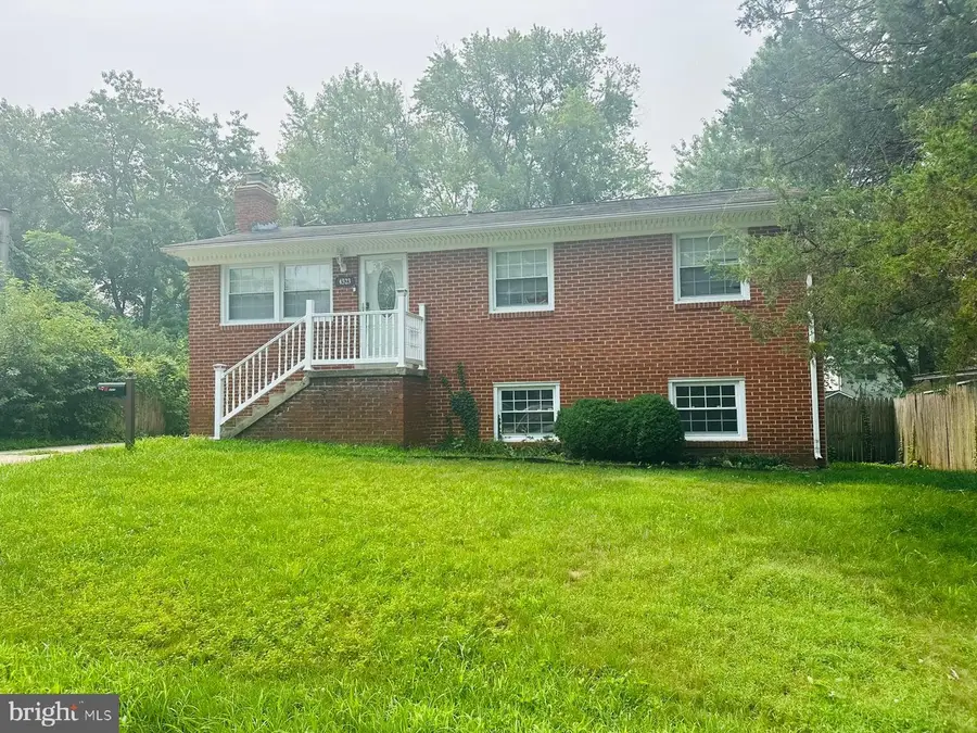 4523 Kendall Dr, Woodbridge, VA 22193 - #2