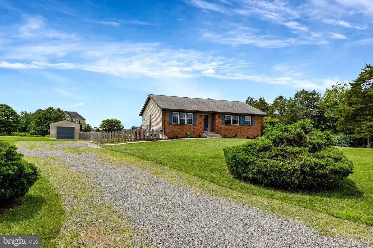10913 Crockett Rd, Nokesville, VA 20181 - #1