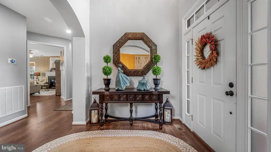 2098 Powells Landing Cir, Woodbridge, VA 22191 - #2