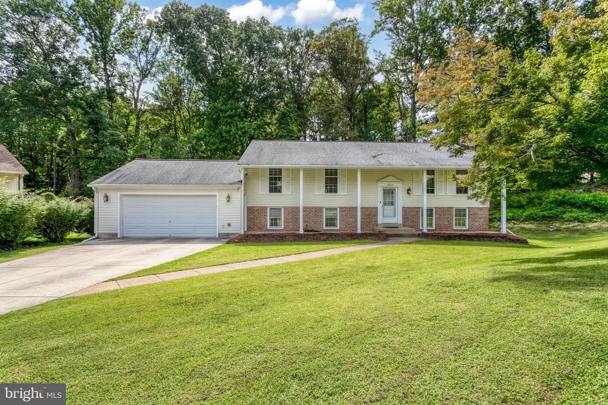 12304 Cedarwood Ct, Woodbridge, VA 22192 - #1