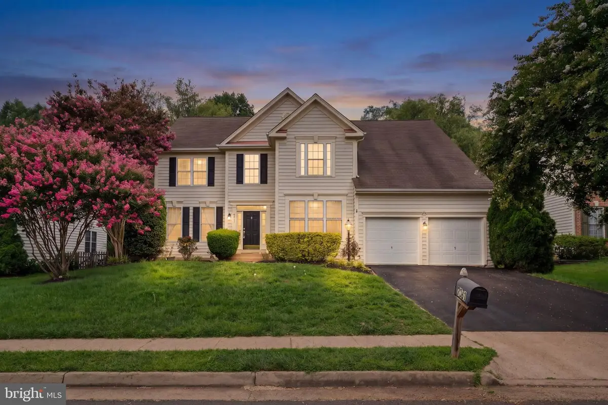 9351 Worthington Dr, Bristow, VA 20136 - #1
