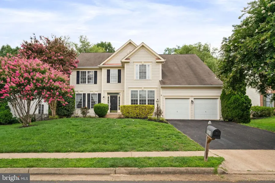 9351 Worthington Dr, Bristow, VA 20136 - #2