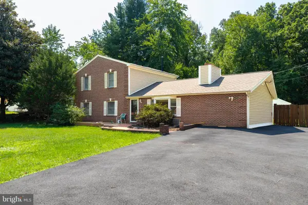 8407 Spruce St, MANASSAS, VA 20111
