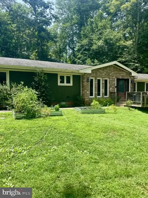 6273 Occoquan Forest Dr, Manassas, VA 20112 - #1