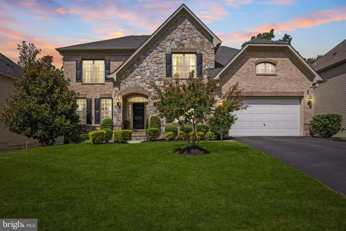 12108 Hickory Falls Ct, Woodbridge, VA 22192 - #1