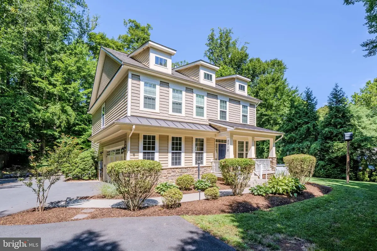 7812 Lake Dr, Manassas, VA 20111 - #1