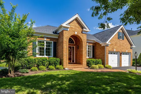 15454 Legacy Way, HAYMARKET, VA 20169