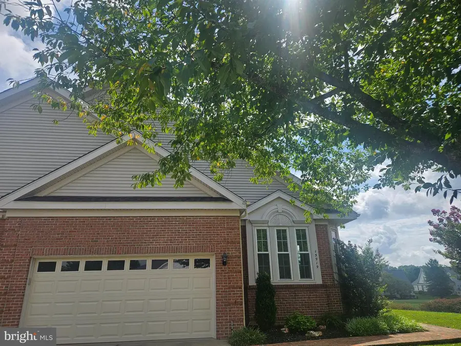 13919 Chelmsford Dr, Gainesville, VA 20155 - #2