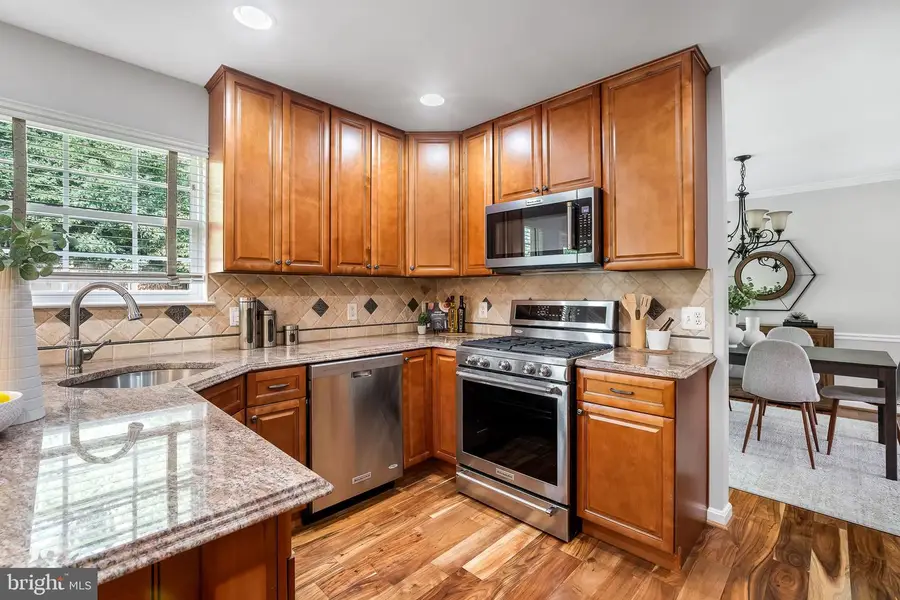 14176 Rockinghorse Dr, Woodbridge, VA 22193 - #2