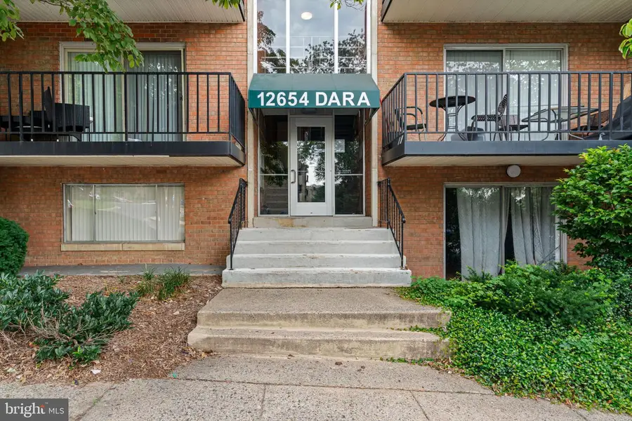 12654 Dara Dr, Woodbridge, VA 22192 - #2