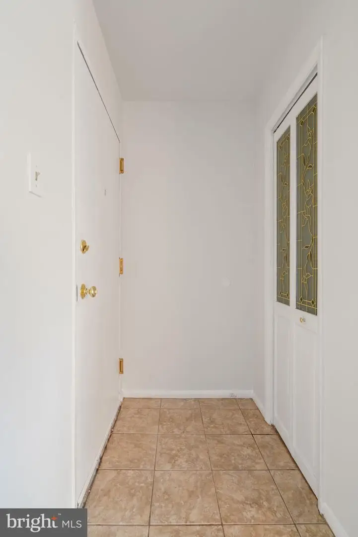 12654 Dara Dr, Woodbridge, VA 22192 - #3