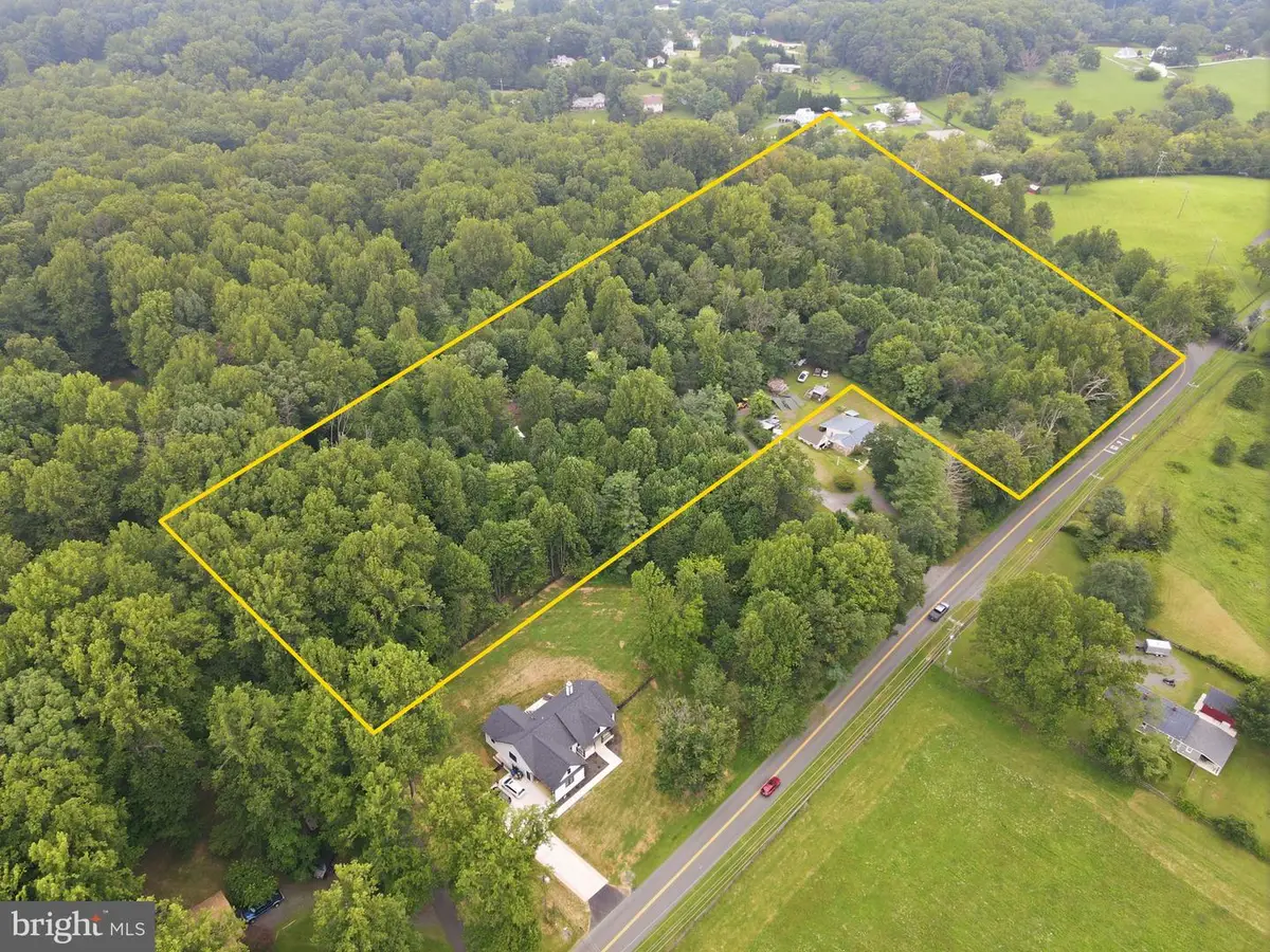 16208 Waterfall Rd, Haymarket, VA 20169 - #1
