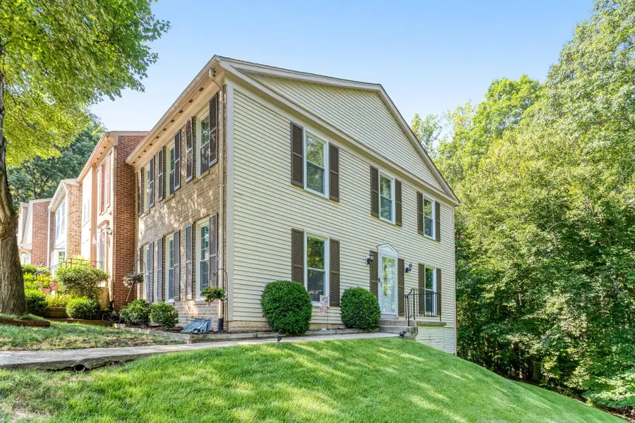3011 Bromley Ct, Woodbridge, VA 22192 - #2